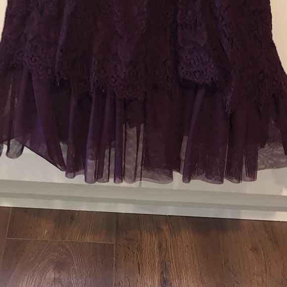 Betsy & Adam Lace Dress - Picture 9 of 11